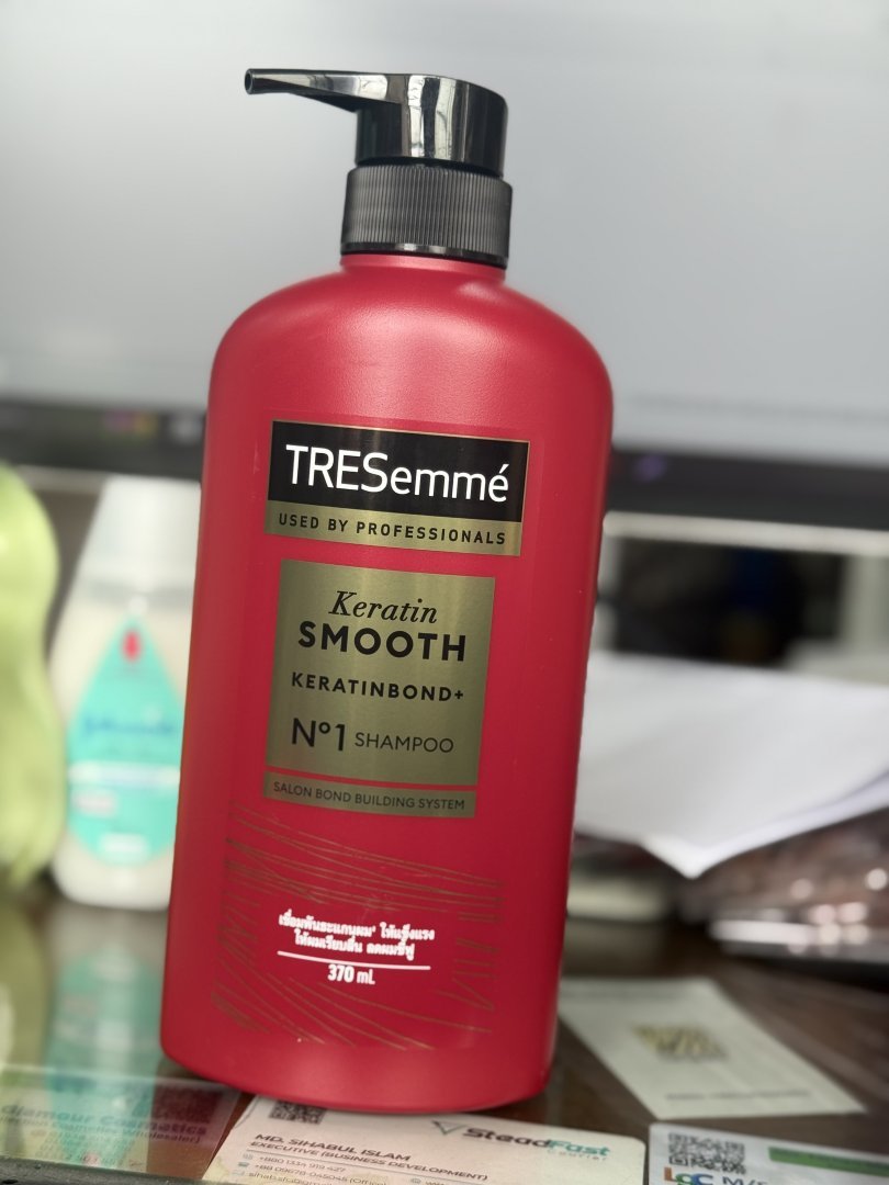 IMG_0573 TRESEMME SHAMPOO 370ML - Image 1