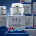 LOTUS WHITE GLOW NIGHT CREAM  60G