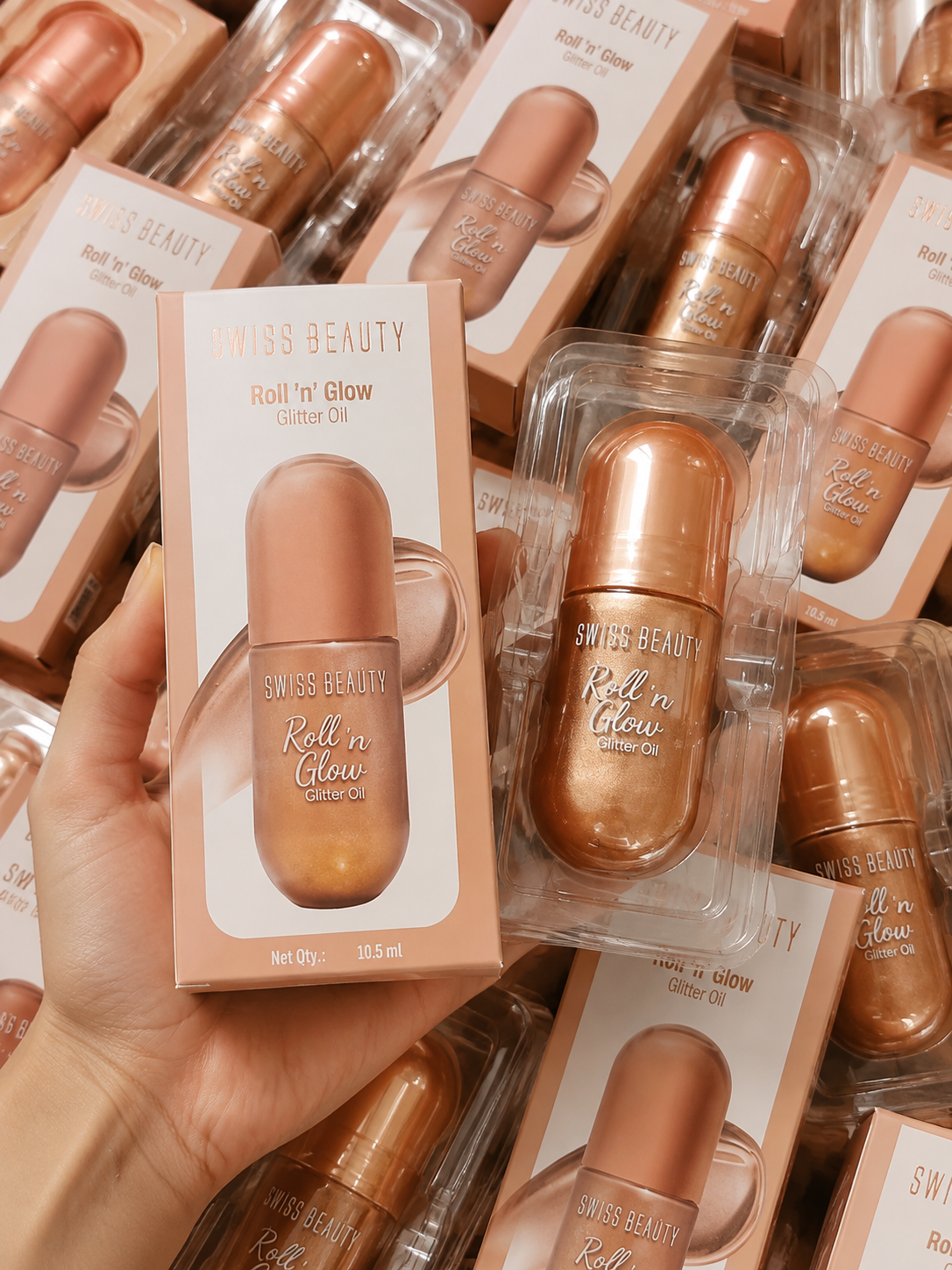 75b07ff7-d8cc-48e1-aec4-442175f0f75b SWISS BEAUTY ROLL N GLOW GLITTER OIL - Image 1